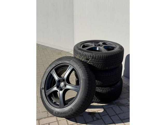 Hyundai IONIQ 5 Lounge 73kWh Automaat / SOH 100% / Panoramadak / Afneembare Trekhaak / WLTP 481 km / Warmtepomp / HUD / BOSE / 360 Camera / Apple Carplay & Android Auto / Elektr Stoelen + memory / Stoel Verwarming + Ventilatie / Navigatie / Adaptieve Cruise / DAB / Dod