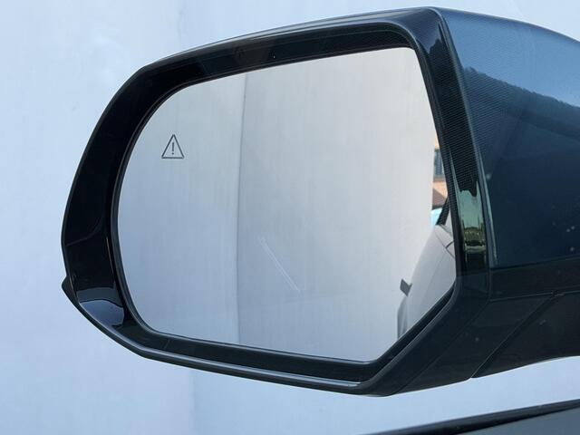 Hyundai IONIQ 5 Lounge 73kWh Automaat / SOH 100% / Panoramadak / Afneembare Trekhaak / WLTP 481 km / Warmtepomp / HUD / BOSE / 360 Camera / Apple Carplay & Android Auto / Elektr Stoelen + memory / Stoel Verwarming + Ventilatie / Navigatie / Adaptieve Cruise / DAB / Dod