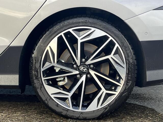 Hyundai IONIQ 6 Lounge 77.4kWh 228pk | SCHUIFDAK | LEDER | ELEKTR. VOORSTOELEN | WARMTEPOMP | BOSE AUDIO | ADAPTIVE CRUISE |