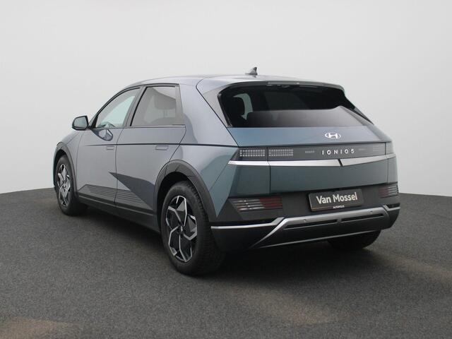 Hyundai IONIQ 5 77.4kWh Core |BTW |WLTP 507 km |Navigatie |Apple & Android Carplay |(Adapt) Cruise & Climate Control |Parkeersensoren Voor & Achter |Achteruitrijcamera | Stoel & Stuurverwarming |