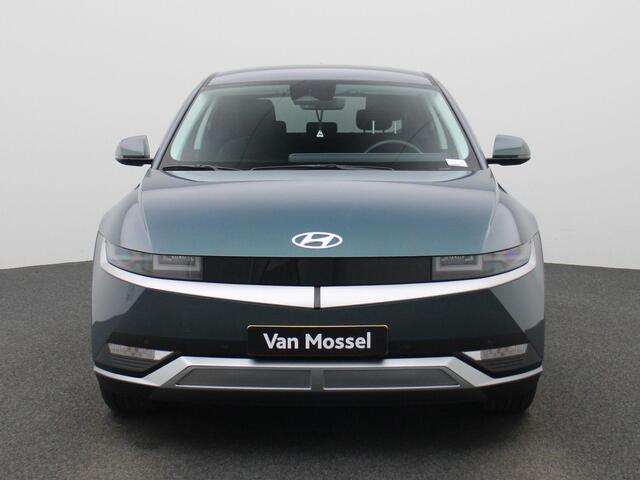 Hyundai IONIQ 5 77.4kWh Core |BTW |WLTP 507 km |Navigatie |Apple & Android Carplay |(Adapt) Cruise & Climate Control |Parkeersensoren Voor & Achter |Achteruitrijcamera | Stoel & Stuurverwarming |