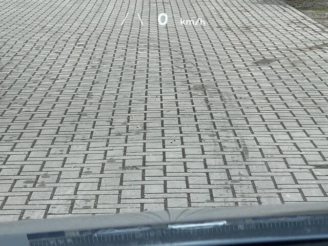 Hyundai IONIQ 5 Lounge 77.4 kWh Automaat / SOH 100% / 8 jaar Batterij garantie / Dealer onderhouden / Fabrieksgarantie tot 01-2028 / HUD / Warmtepomp / WLTP 507km / CCS snel laden / Camera 360° / Leder / Elektr. stoelen & klep /