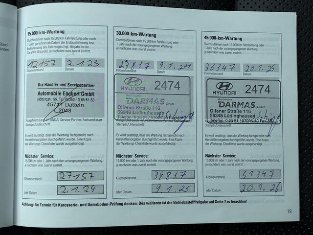 Hyundai IONIQ Premium EV 38 kWh Automaat / SOH 98,1% / Dealer onderhouden / Warmtepomp / Lederen bekleding / Stuur-/Stoel-/Achterbankverwarming / Stoelventilatie / Adaptieve Cruise Control / Achteruitrijcamera /