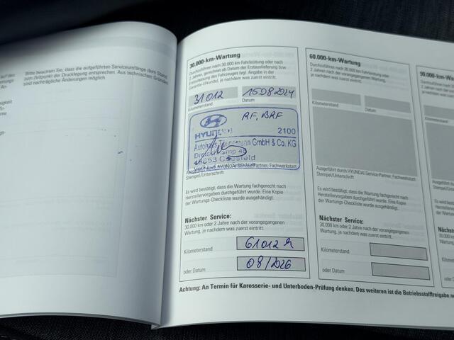 Hyundai IONIQ 5 Connect 77.4 kWh Automaat / SOH 100 % / Dealer onderhouden / 360 Camera / Warmtepomp / Stoel en stuur verwarming / Electrische achterklep / Inclusief winterwielen /