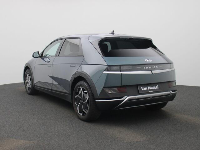 Hyundai IONIQ 5 77.4kWh Core 229PK | Adaptieve Cruise Control | Navigatie | Stoeverwarming | Achteruitrijcamera | Apple CarPlay & Android Auto