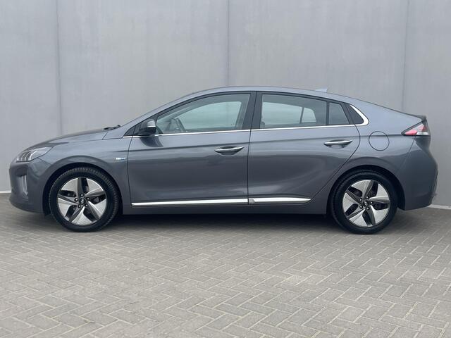 Hyundai IONIQ 1.6 GDi HEV Premium - Plus / Stoelventilatie / Stuur-, Stoel- en Achterbankverwarming / Apple Carplay&Android Auto / Memory Stoelen / Cruise Control Adaptief /