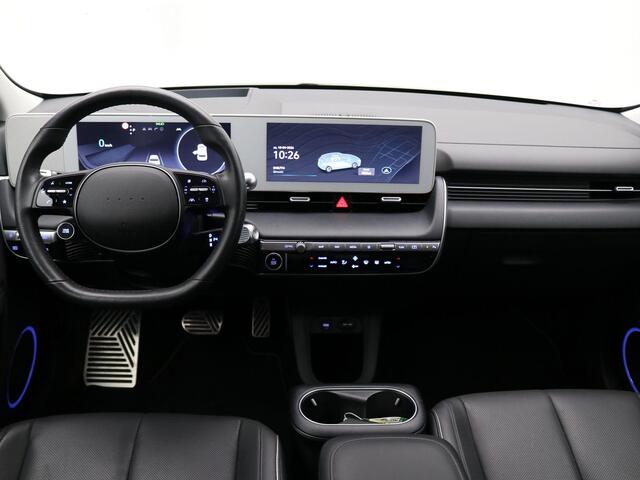 Hyundai IONIQ 5 Connect+ 77.4 kWh / HUD Display / SoH 100% / Lederen bekleding / 1ste Eigenaar / NL Auto / Elektrische voorstoel / 3 fase / Warmtepomp / Adaptieve Cruise Control / Dealer onderhouden / All Seasonbanden /