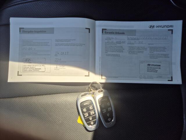 Hyundai IONIQ 5 Lounge 77.4 kWh 228pk / SOH 100% / Fabrieksgarantie tot 12-2027 / Dealer onderhouden / Trekgewicht 1600 kg / Trekhaak afneembaar / Warmtepomp / CCS snel laden / Elektrische stoelen en klep / BOSE Audio Systeem / Stuur- Stoel & Achterbank verwarming / 19