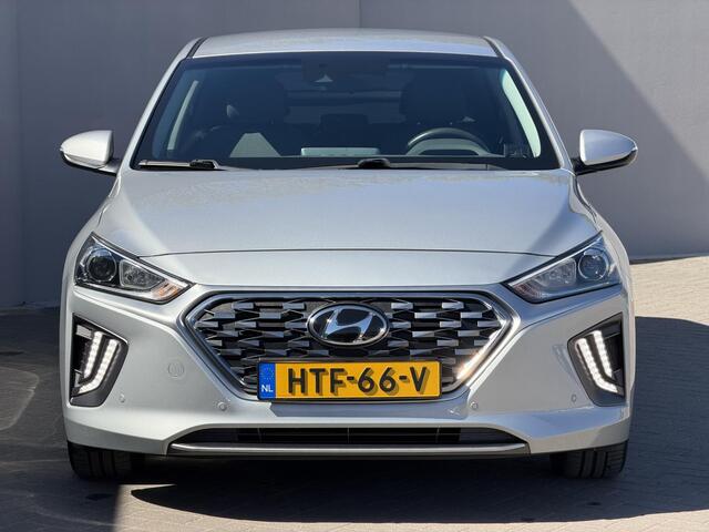 Hyundai IONIQ 1.6 GDi PHEV COMFORT / PHEV / Dealer Onderhouden / Afneembare Trekhaak / Camera / Stoel & Stuurwiel Verwarming / ApplecarPlay & Android Auto / cruise control adaptief / LED /