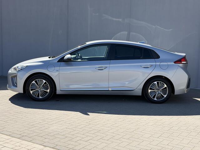 Hyundai IONIQ 1.6 GDi PHEV COMFORT / PHEV / Dealer Onderhouden / Afneembare Trekhaak / Camera / Stoel & Stuurwiel Verwarming / ApplecarPlay & Android Auto / cruise control adaptief / LED /
