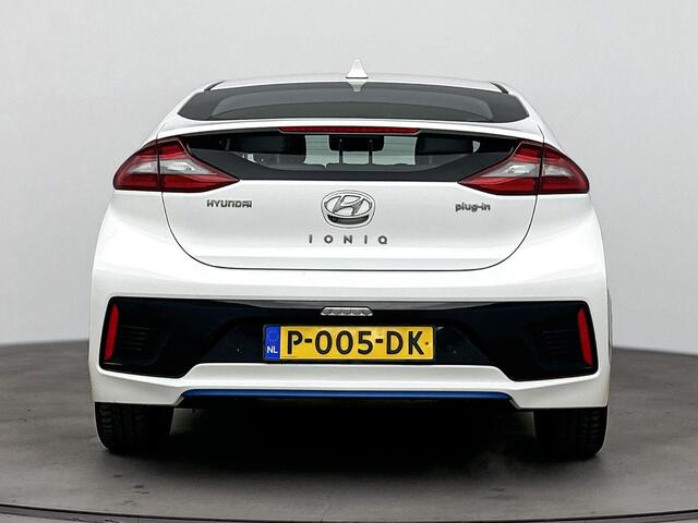 Hyundai IONIQ 1.6 GDi PHEV Premium | Schuifdak | Leer | Stoel + stuurverwarming | Memory | Stoelventilatie |