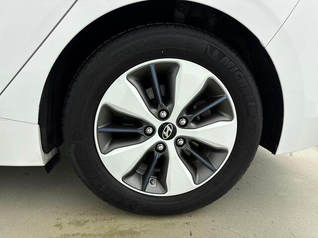 Hyundai IONIQ 1.6 GDi PHEV Premium | Schuifdak | Leer | Stoel + stuurverwarming | Memory | Stoelventilatie |