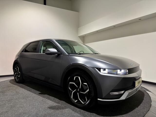 Hyundai IONIQ 5 Connect+ 77.4 kWh | Leder interieur | Trekhaak | Full Option | Soh (batterijcheck) Waarde 92,7 %