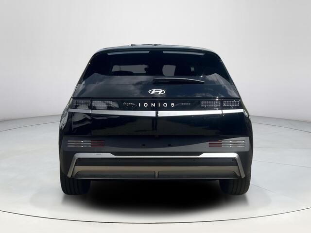 Hyundai IONIQ 5 Long Range Pure Edition 84 kWh | Uit voorraad leverbaar! | Apple Carplay/Android Auto | Adaptieve Cruise Control | Elektrische Stoel verstelling | Stoel / Stuurverwarming | Achteruitrijcamera