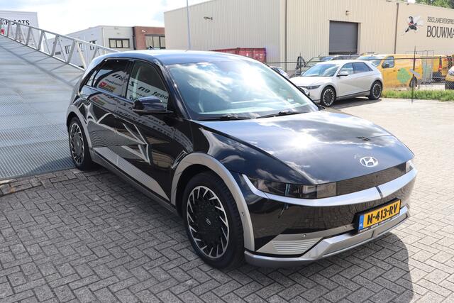 Hyundai IONIQ 5 Lounge 73kWh Zonnepaneel! Elektrische stoel met geheugen/Stoelventilatie/360 graden camera/Stoelverwarming voor en achter/Stuurverwarming/Apple carplay/Bose audio/Dodehoek assistent/Navigatie/DAB