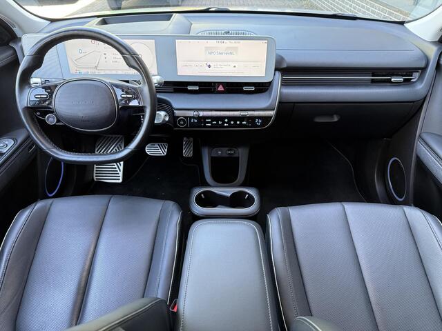 Hyundai IONIQ 5 Lounge 73kWh / Eerste Eigenaar / Dealer Onderhouden / Trekhaak / 1600KG Trekgewicht / Elektrische Stoelen met Geheugen / 360º Camera / Stoel Verwarming+Verkoeling / Stuur Verwarming / SOH 93% / Head-Up Display / 20'' LM Velgen /