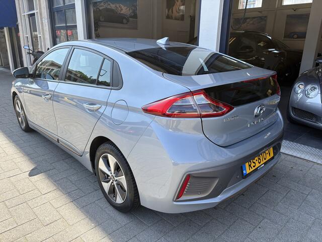 Hyundai IONIQ Comfort EV CARPLAY/CAMERA/CLIMA/NL AUTO/NAP