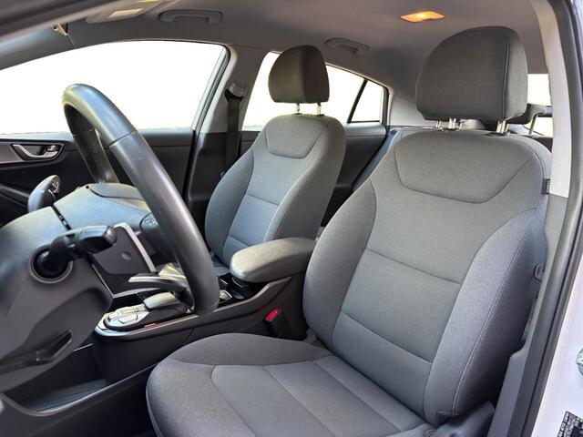 Hyundai IONIQ Comfort EV 38kWh 136pk | SOH 100%| PDC ACHTER | CAMERA | APPLE CARPLAY / ANDROID AUTO | CRUISE CONTROL |