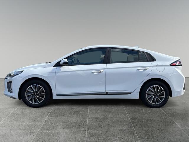 Hyundai IONIQ Comfort EV 38kWh 136pk | SOH 100%| PDC ACHTER | CAMERA | APPLE CARPLAY / ANDROID AUTO | CRUISE CONTROL |