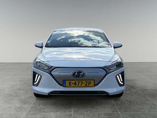 Hyundai IONIQ Comfort EV 38kWh 136pk | SOH 100%| PDC ACHTER | CAMERA | APPLE CARPLAY / ANDROID AUTO | CRUISE CONTROL |