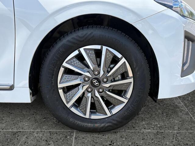 Hyundai IONIQ Comfort EV 38kWh 136pk | SOH 100%| PDC ACHTER | CAMERA | APPLE CARPLAY / ANDROID AUTO | CRUISE CONTROL |