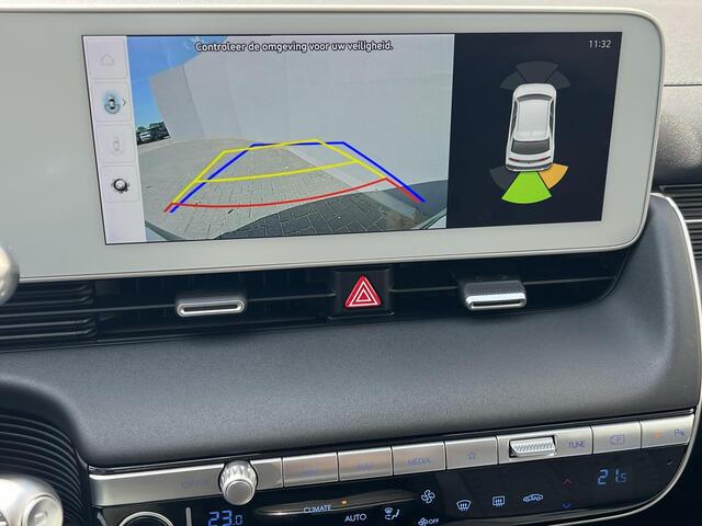Hyundai IONIQ 5 Connect 77.4 kWh / Dealer onderhouden / Accu SoH 100% / 1.600 kg afn. Trekhaak / Navigatie / Stuur-, stoel- & achterbankverwarming / Apple Carplay Android / 19" LM wielen & All Season banden /