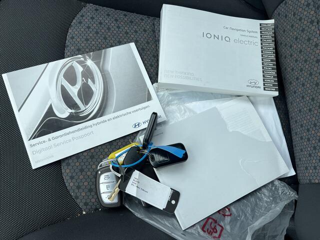 Hyundai IONIQ Comfort EV SOH 87,6% | Nieuw Binnen! | Navi | Clima
