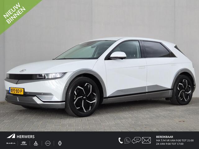 Hyundai IONIQ 5 Connect 77.4 kWh / SOH 100% / Trekgewicht 1600 kg / CCS snelladen / Warmtepomp / Rondomzicht camera / Stuur- Stoel & Achterbank verwarming / Adaptief cruise control / Draadloze telefoon lader / Apple Carplay Android Auto /