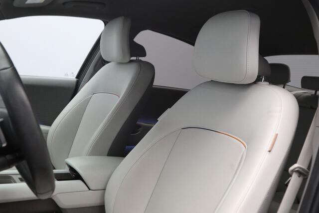 Hyundai IONIQ 6 Connect 77.4 kWh 228 PK, SOH 100%, Leder, 4 X Stoelverwarming, Adap. Cruise Control, Stoel- & Stuurverwarming, Carplay