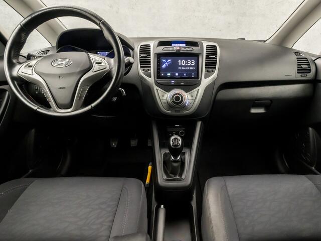 Hyundai IX20 1.4i Go! (APPLE CARPLAY, AIRCO, CAMERA, SPORTSTOELEN, PARKEERSENSOREN, TREKHAAK, GETINT GLAS, LM VELGEN, NIEUWSTAAT)