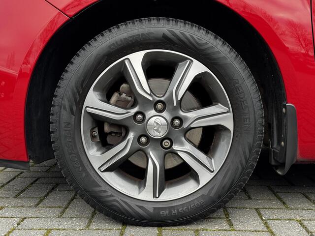Hyundai IX20 1.4i Go! / Navigatie / Achteruitrijcamera / Trekhaak / 1e eigenaar / All season banden /