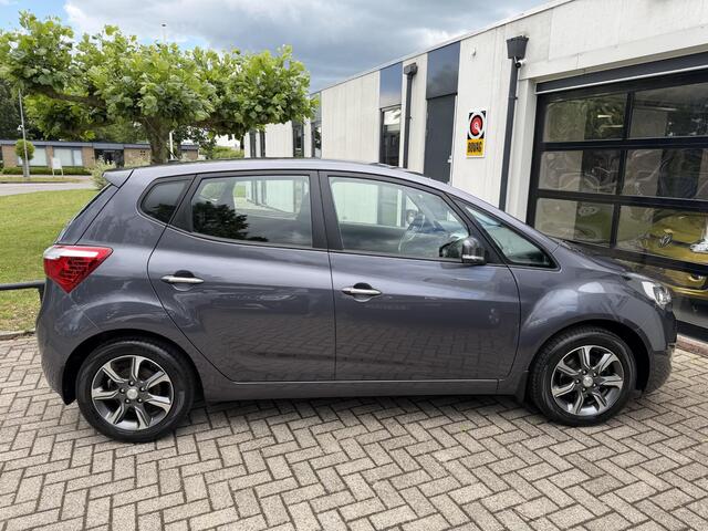 Hyundai IX20 1.6i Go! Automaat | 16" | Winterpakket