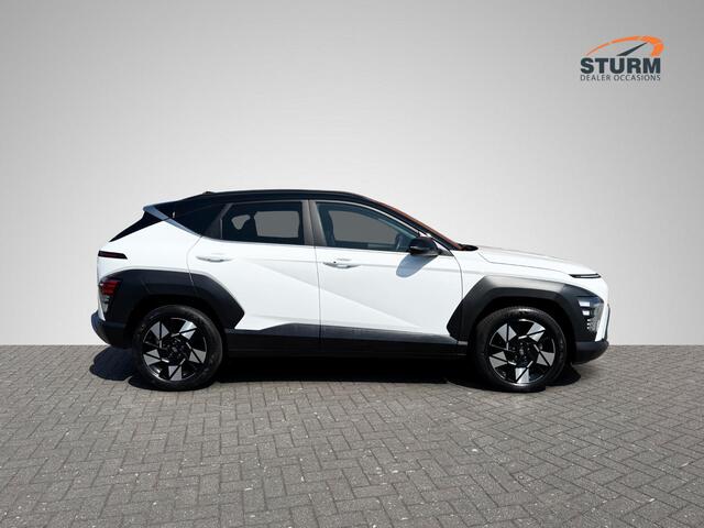 Hyundai Kona 1.6 GDI HEV Comfort Smart | Navigatie Full-Map | Camera | Stuur- + Stoelverwarming | Adapt. Cruise Control | Elek. Achterklep | Rijklaarprijs!