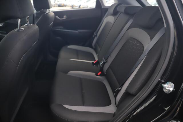 Hyundai Kona 1.0T Comfort Trekhaak Navigatie Achteruitrijcamera 16 inch LMV Navigatie Carplay Android Clima Cruise Rijstrooksensor