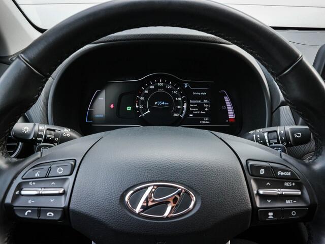 Hyundai Kona EV Comfort 64 kWh | Clima | Cruise | Navi | Camera | Pdc | Lichtmetaal |