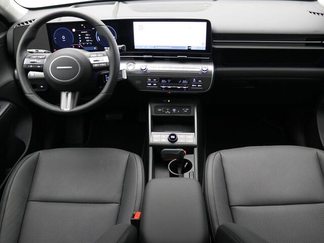 Hyundai Kona Electric Premium 65.4 kWh / Two-Tone / Leder / Stoelverkoeling / Stoel- & Stuurverwarming / 360 Camera / HUD / PDC Voor + Achter /