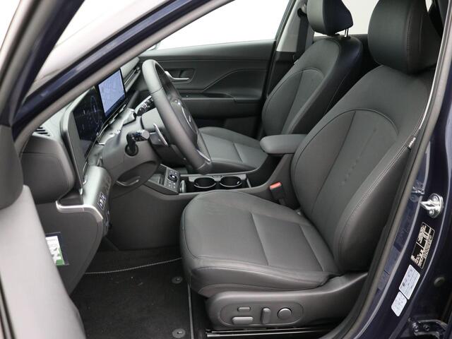 Hyundai Kona Electric Premium 65.4 kWh / Two-Tone / Leder / Stoelverkoeling / Stoel- & Stuurverwarming / 360 Camera / HUD / PDC Voor + Achter /