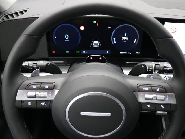 Hyundai Kona Electric Premium 65.4 kWh / Two-Tone / Leder / Stoelverkoeling / Stoel- & Stuurverwarming / 360 Camera / HUD / PDC Voor + Achter /