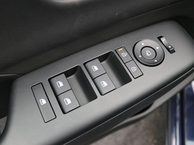 Hyundai Kona Electric Premium 65.4 kWh / Two-Tone / Leder / Stoelverkoeling / Stoel- & Stuurverwarming / 360 Camera / HUD / PDC Voor + Achter /