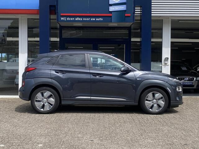 Hyundai Kona EV Premium 64 kWh