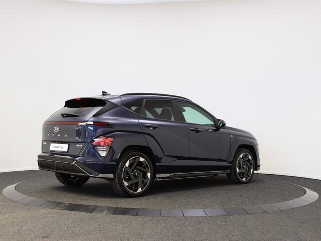 Hyundai Kona Premium 65.4 kWh | 360 graden camera | Alcantara | Navigatie |