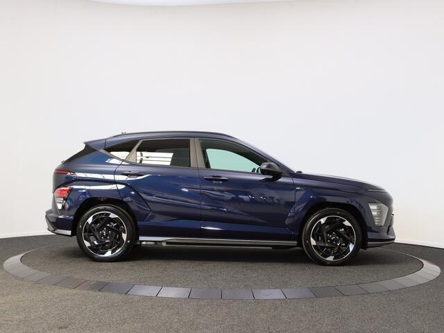 Hyundai Kona Premium 65.4 kWh | 360 graden camera | Alcantara | Navigatie |