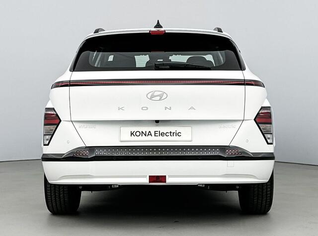 Hyundai Kona Electric Comfort 65.4 kWh | Navigatie | Camera | Climate control