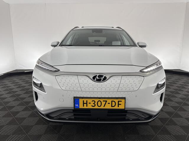 Hyundai Kona EV Premium 64 kWh *FULL-LEATHER | HEAD-UP | SUNROOF | FULL-LED | NAVI-FULLMAP | DAB | ADAPTIVE-CRUISE | KEYLESS | CAMERA | BLIND-SPOT | LANE-ASSIST | DIGI-COCKPIT | COMFORT-SEATS | 17''ALU*