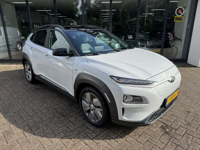 Hyundai Kona EV Premium 64 kWh*ACC*Navi*EXPORTPRIJS*