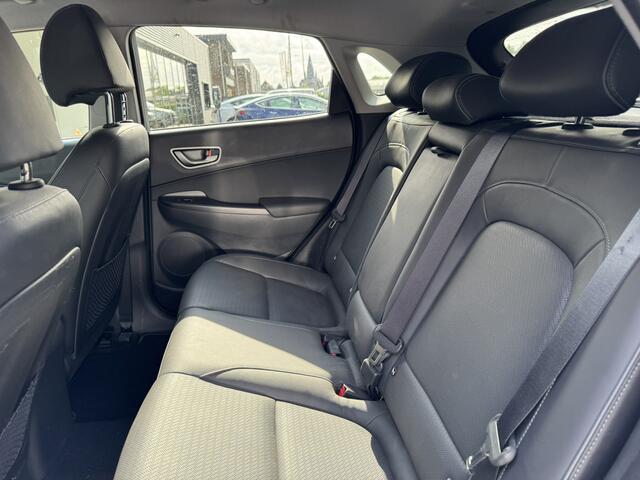 Hyundai Kona EV Premium 64 kWh*ACC*Navi*EXPORTPRIJS*