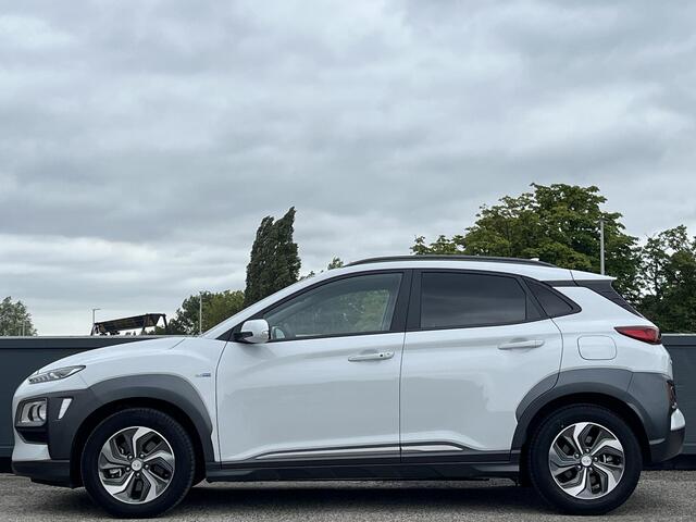 Hyundai Kona 1.6 GDI HEV Fashion | Hybride | Navigatie | Trekhaak | Camera | Dealer onderhouden |