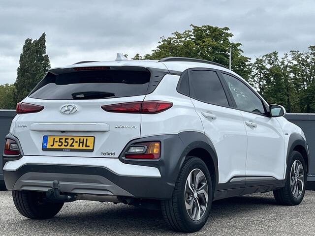 Hyundai Kona 1.6 GDI HEV Fashion | Hybride | Navigatie | Trekhaak | Camera | Dealer onderhouden |