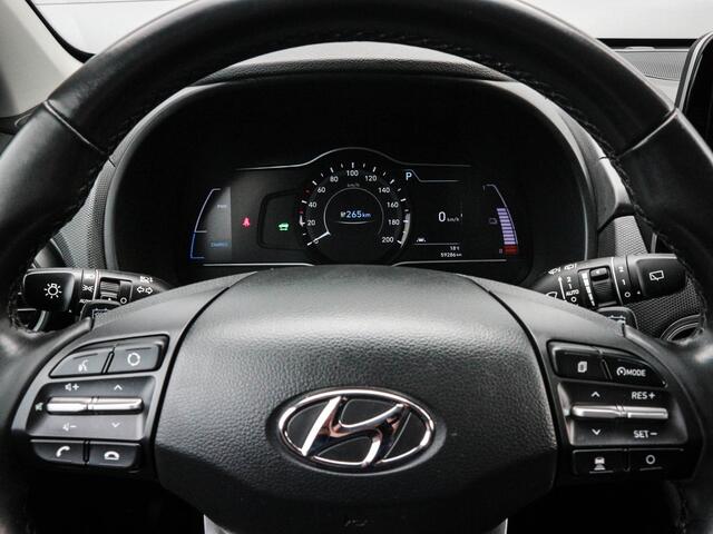 Hyundai Kona EV Fashion 64 kWh | Clima | Cruise | Navi | Pdc | Camera | Lichtmetaal |