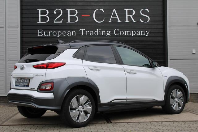 Hyundai Kona EV Premium 64 kWh Schuifdak - Head-up - Leer - LED